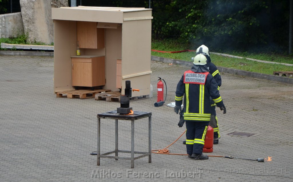 Tag der Offenen Tuer BF Koeln Weidenpesch Scheibenstr P167.JPG